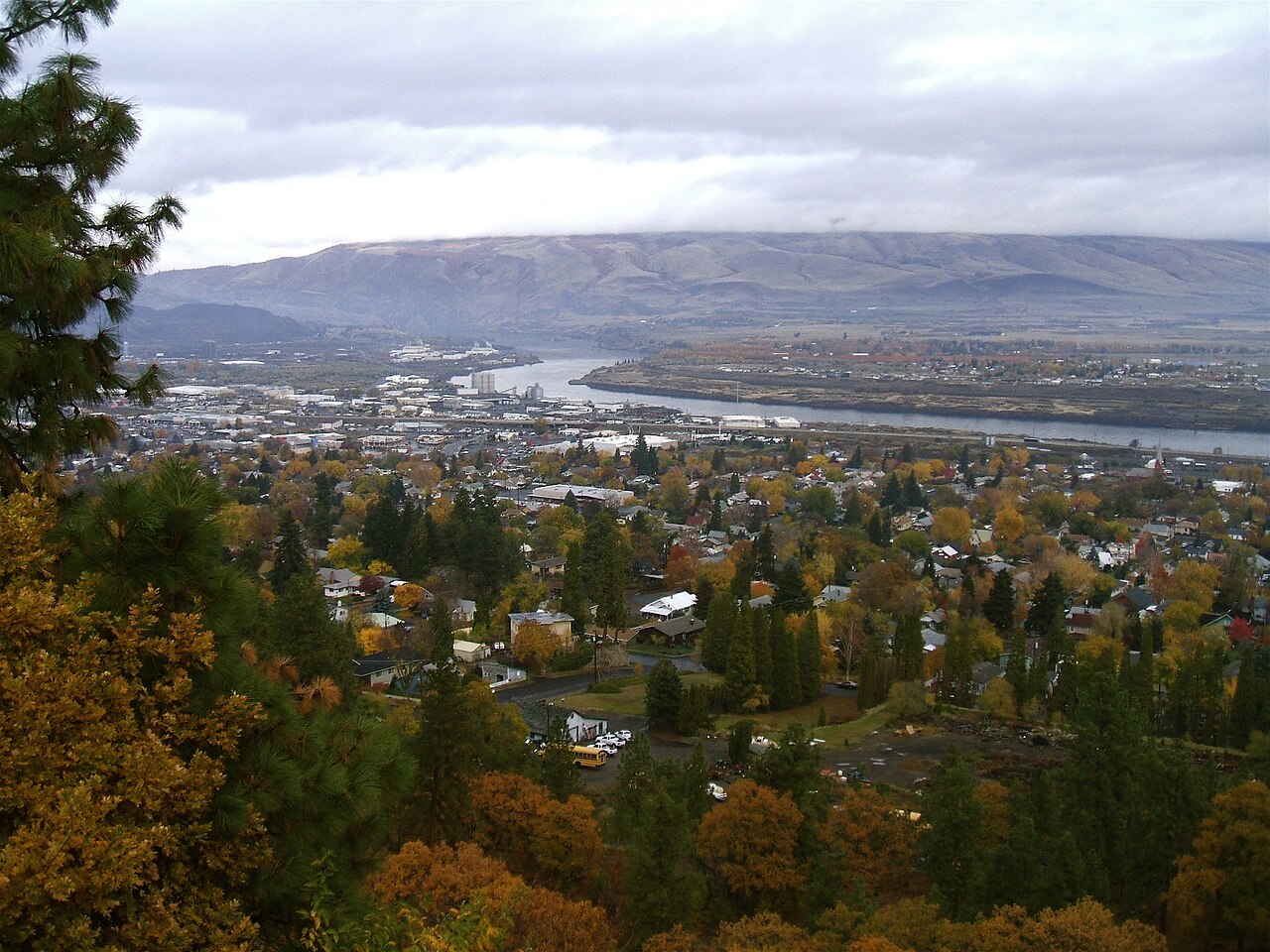 Haus and Hues in The Dalles