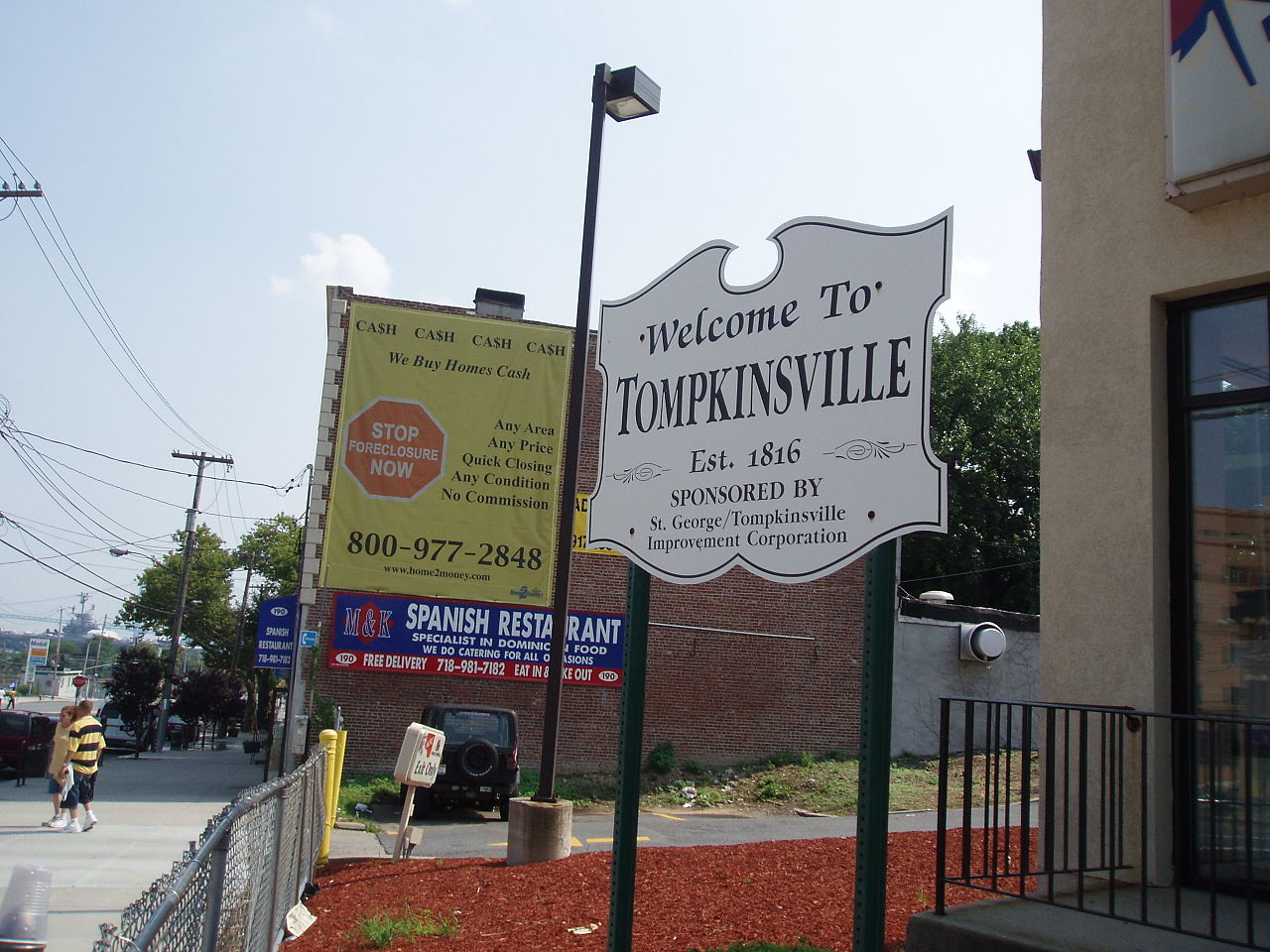 Haus and Hues in Tompkinsville