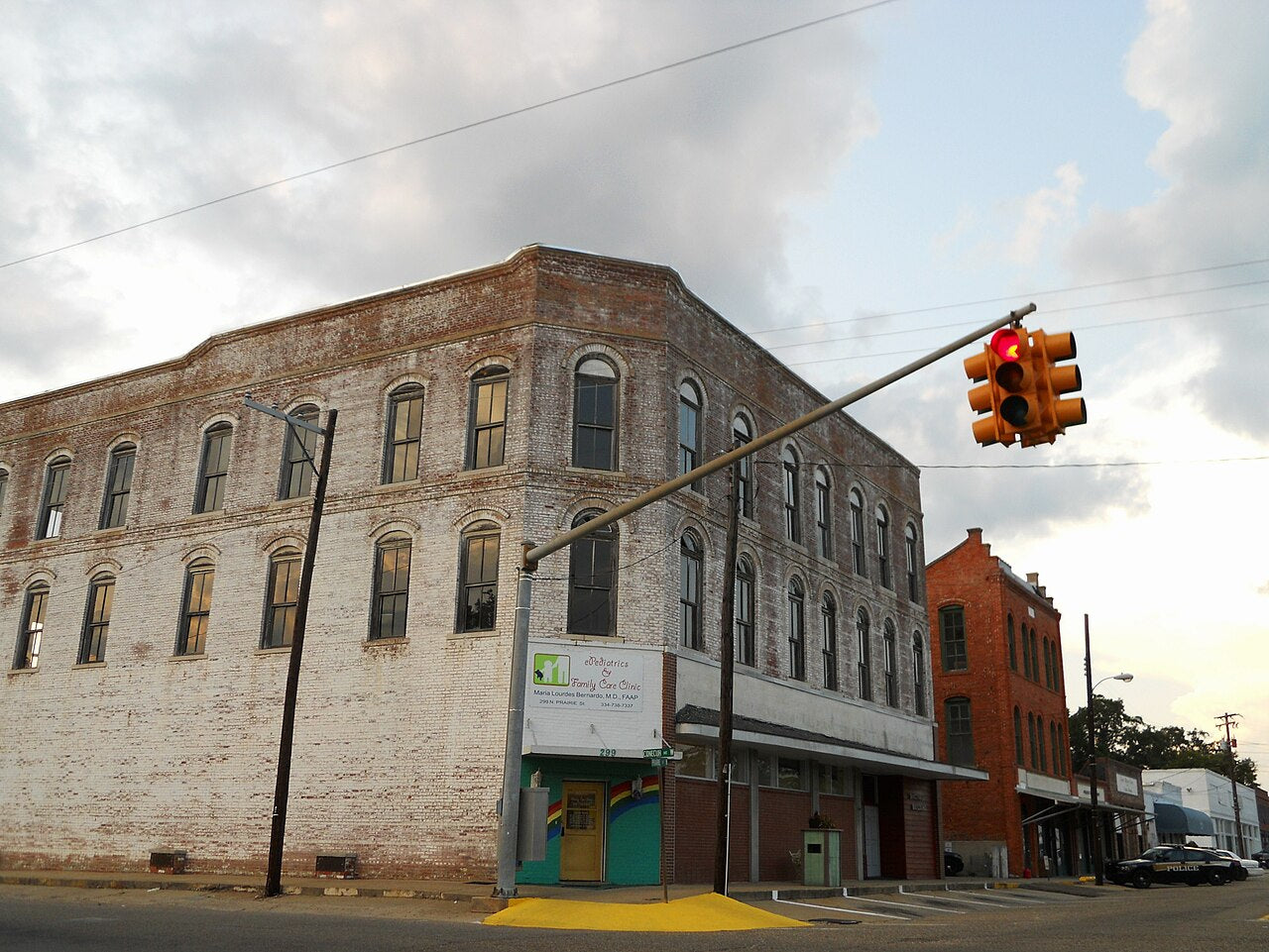 Haus and Hues in Union Springs