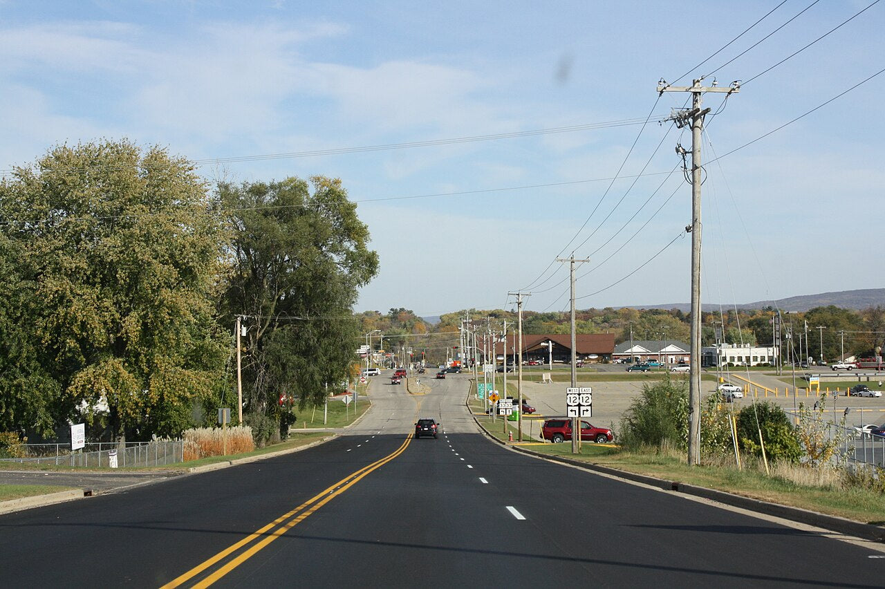 Haus and Hues in West Baraboo