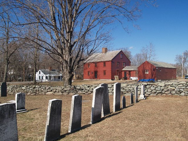 Haus and Hues in West Boylston