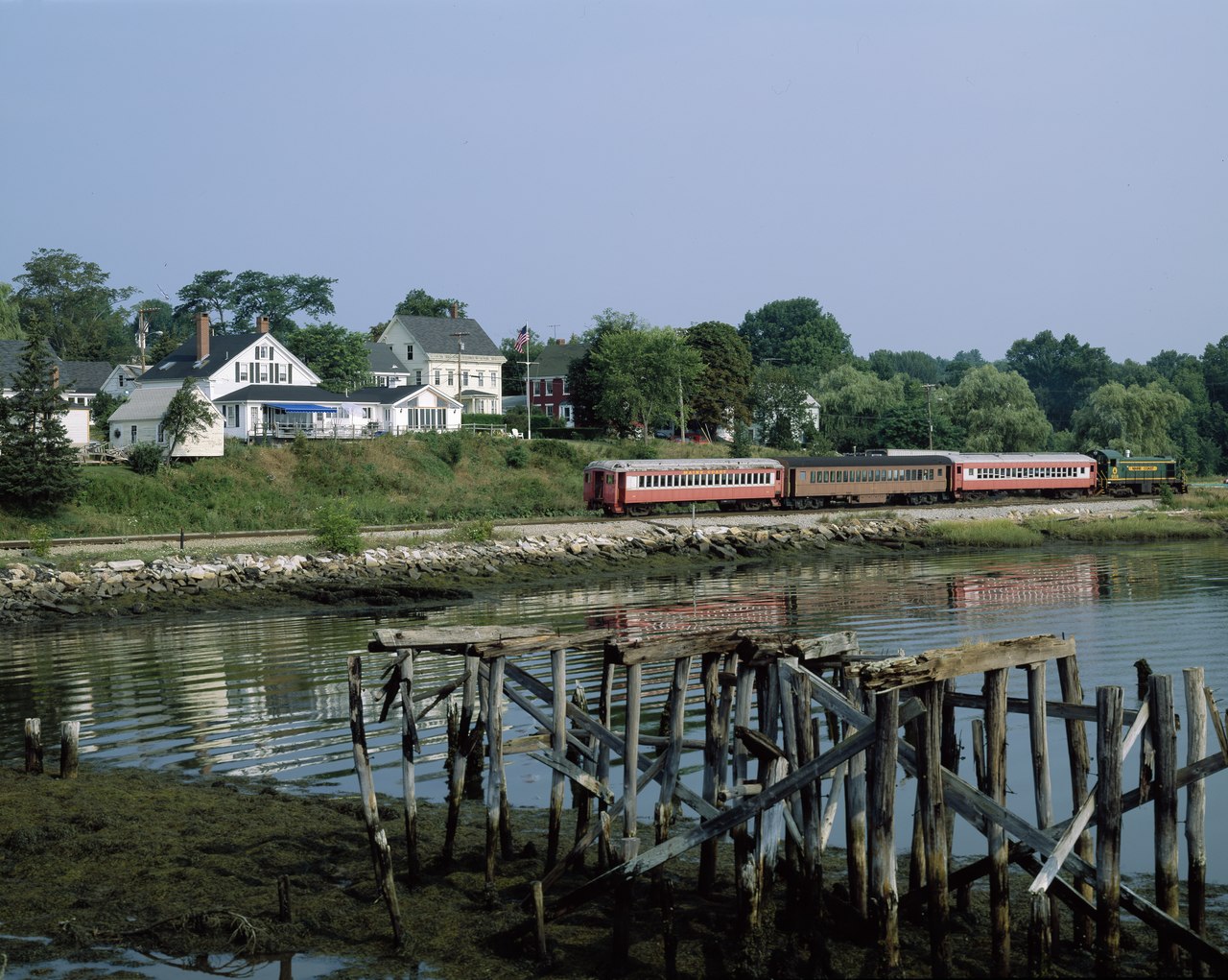 Haus and Hues in Wiscasset