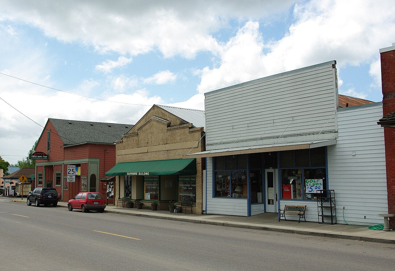 Haus and Hues in Yamhill