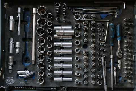 fine adjustment screws vs. ultra-fine adjustment screws