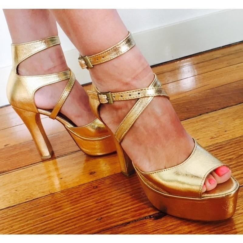Gold Metallic Platform Heels – Unique Vintage