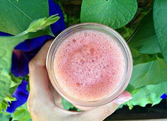 watermelon smoothie, summer recipes, viva vivet, senses, taste, holistic nutritionist, yoga teacher, a watermelon smoothie by morning glory flowers