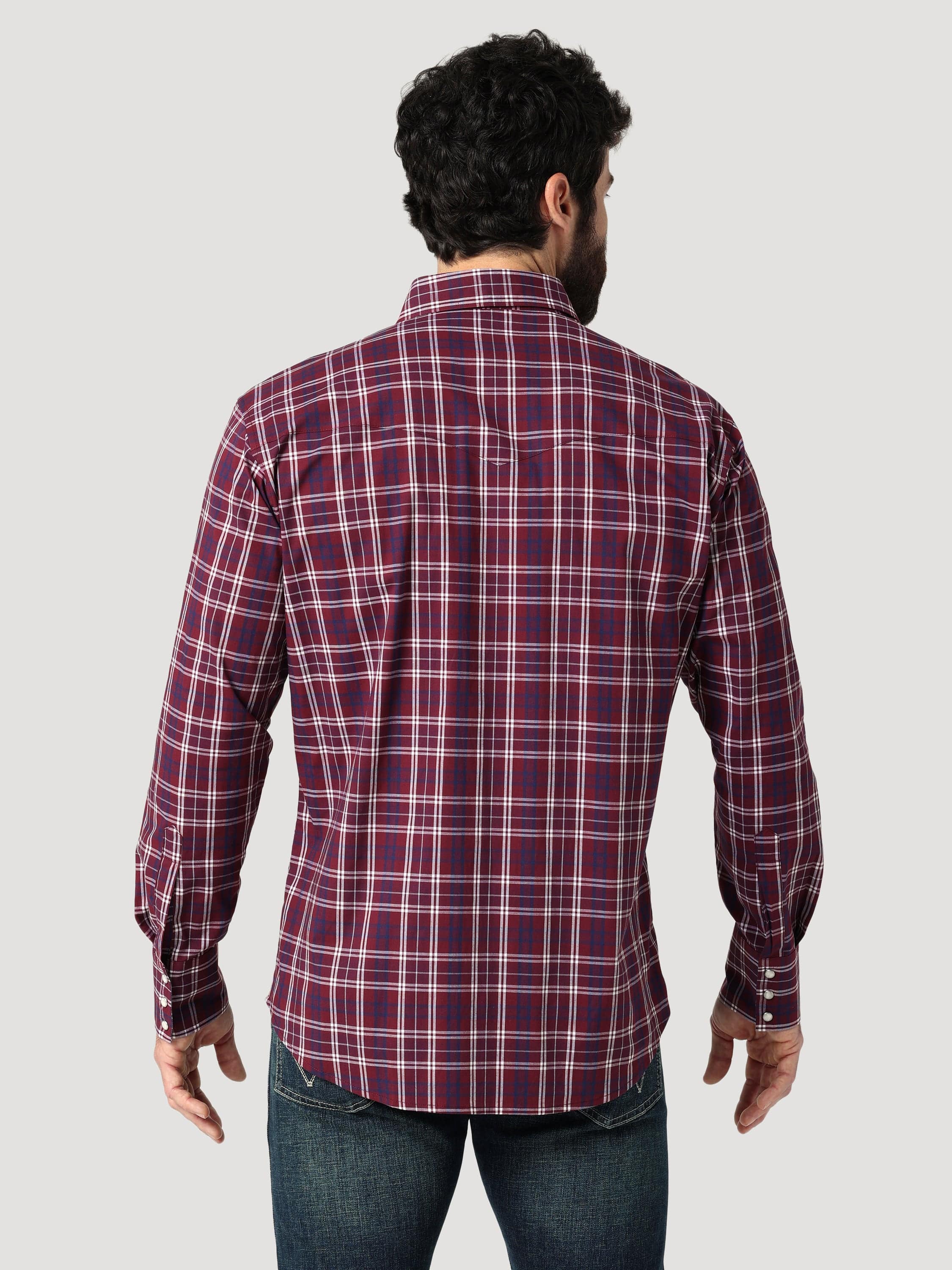 Wrangler Men's Wrinkle Resist Syrah Long Sleeve Western Plaid Shirt 11 -  Russell's Western Wear, Inc.