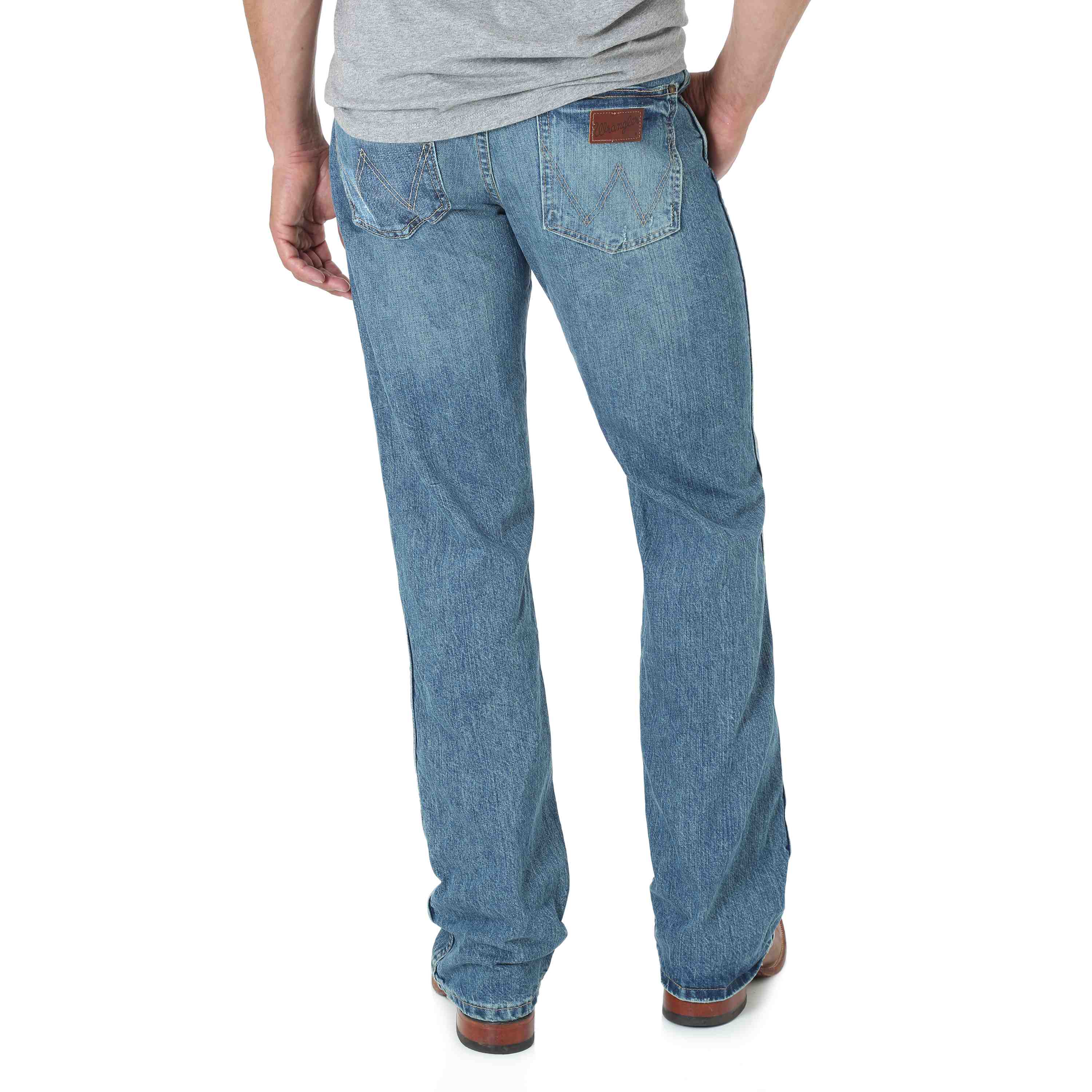 Wrangler Men's Retro Slim Fit Bootcut Jeans 77MWZWO - Russell's Western  Wear, Inc.