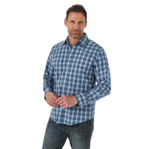 Wrangler Men's Wrinkle Resist Long Sleeve Western Snap Plaid Shirt -  Russell's Western Wear, Inc.