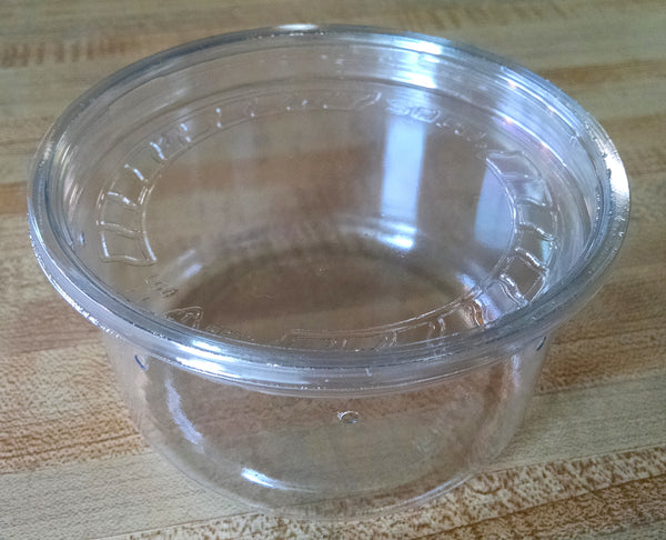 6.75 32 oz Clear Pre-Punched Cups W/LIDS