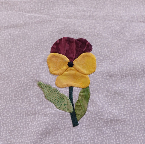 small pansy block made from the Pansy BOW flower block