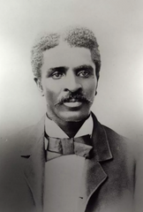 George Washington Carver as a student of Iowa State College. Special Collections and University Archives / Iowa State University Library / public domain.