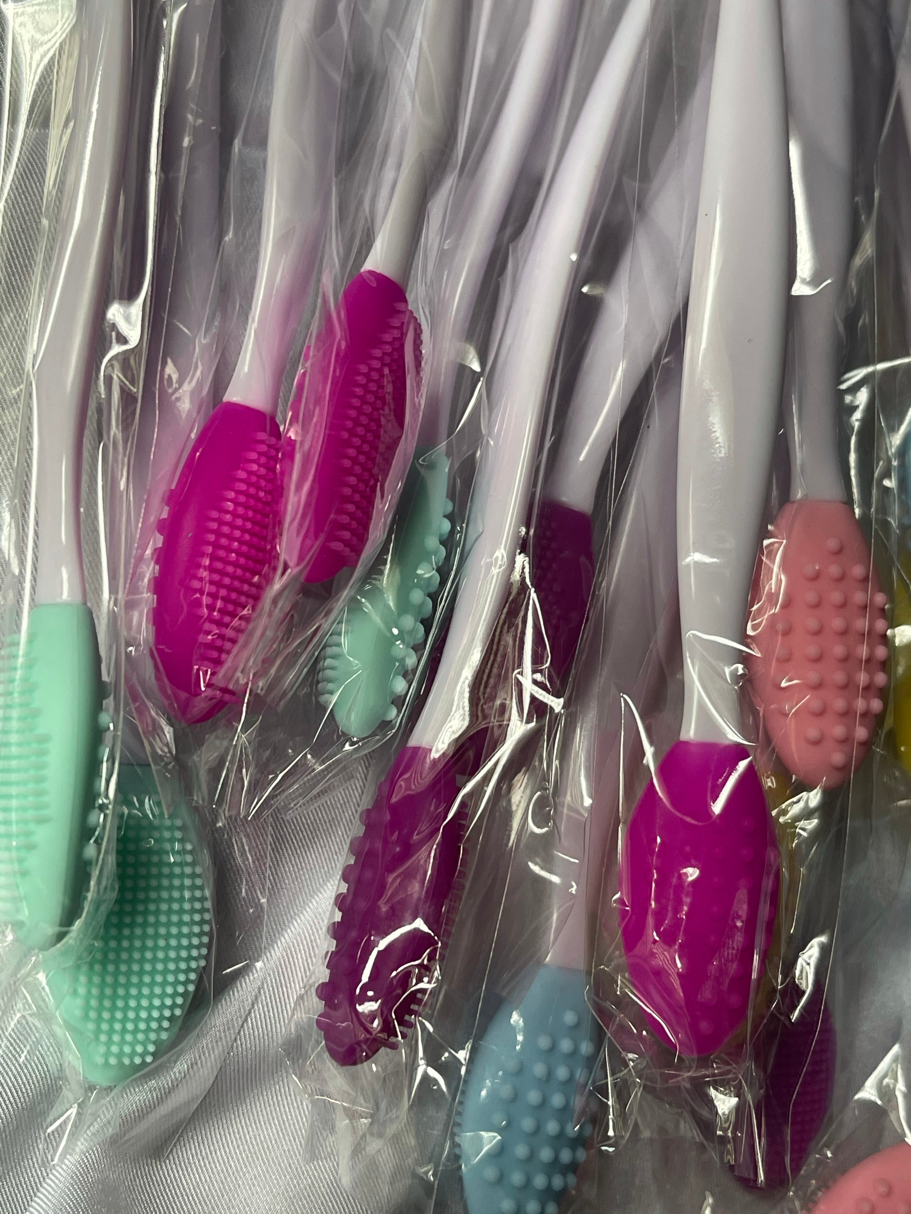 Double Sided Lip Brush