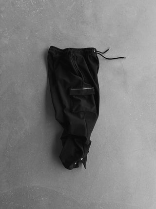 Straight Cut Parachute Jogginghose mit Seitentasche in Schwarz