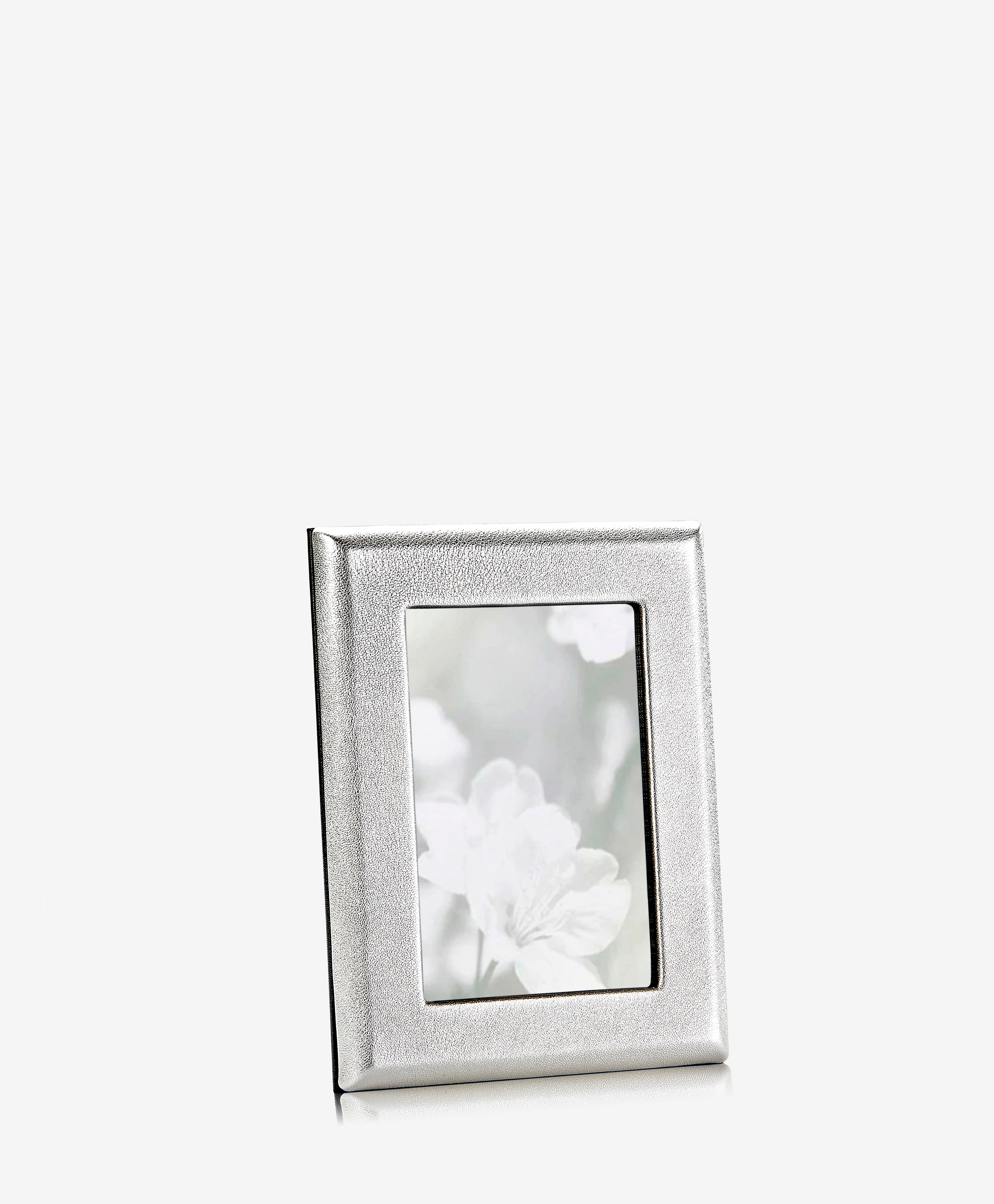 GiGi New York 4 X 6 Profile Studio Frame Platinum Metallic