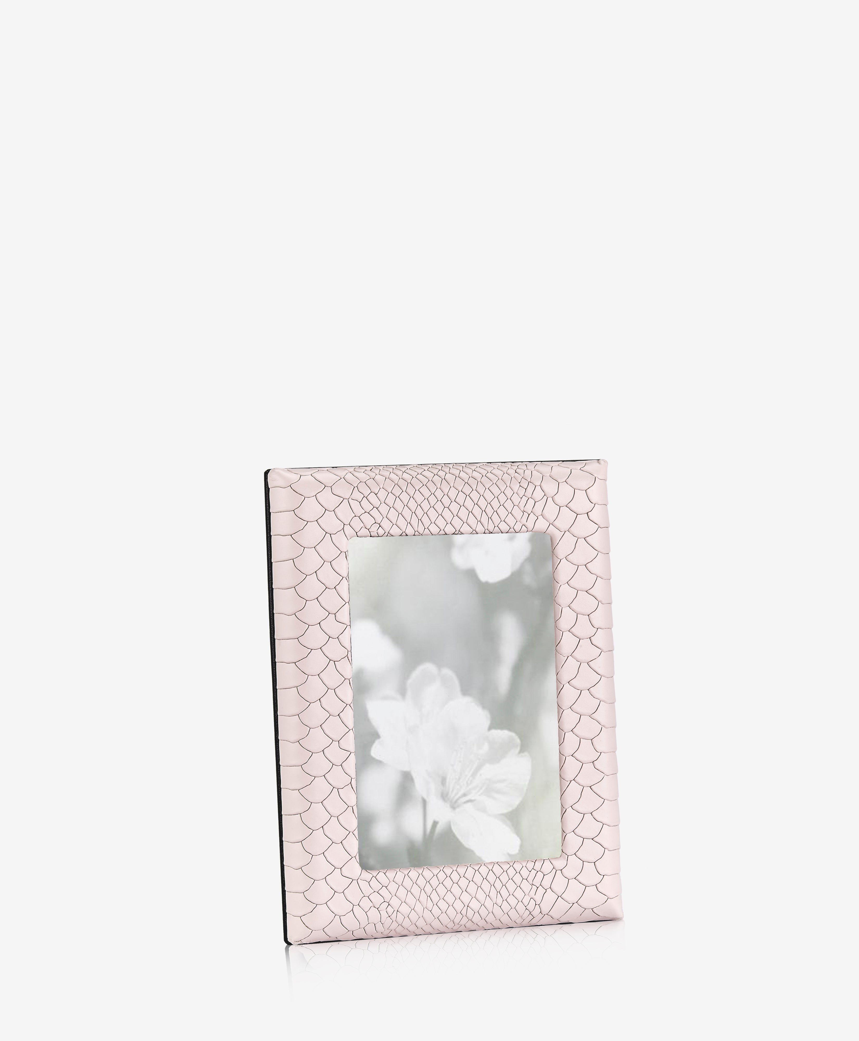 GiGi New York 4 X 6 Profile Studio Frame Petal Pink Embossed Python Leather