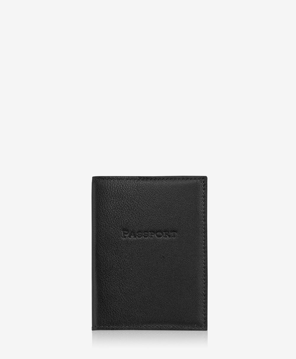 GiGi New York Passport Case Black Traditional Leather