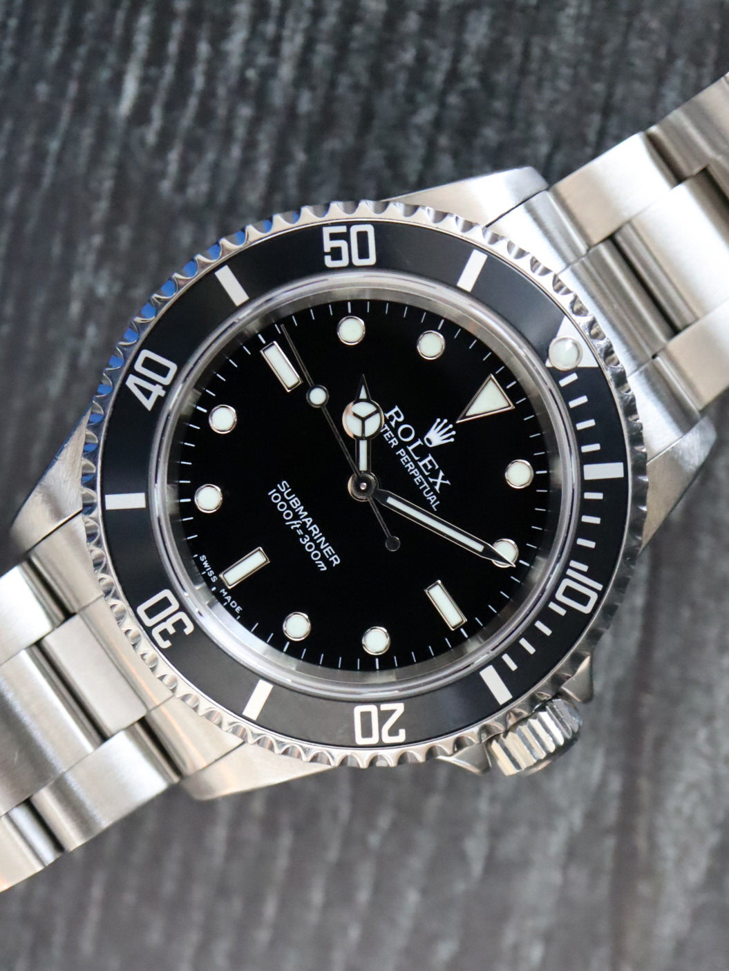 38465: Rolex Submariner "No Date", Ref. 14060M, 2004 Box and Papers – Paul Duggan Watches