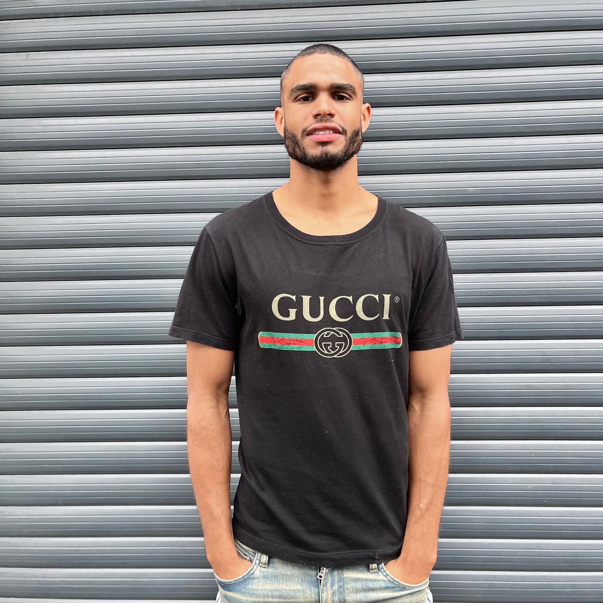 Gucci Black & Green Logo T-Shirt - Medium - Only Worn Once