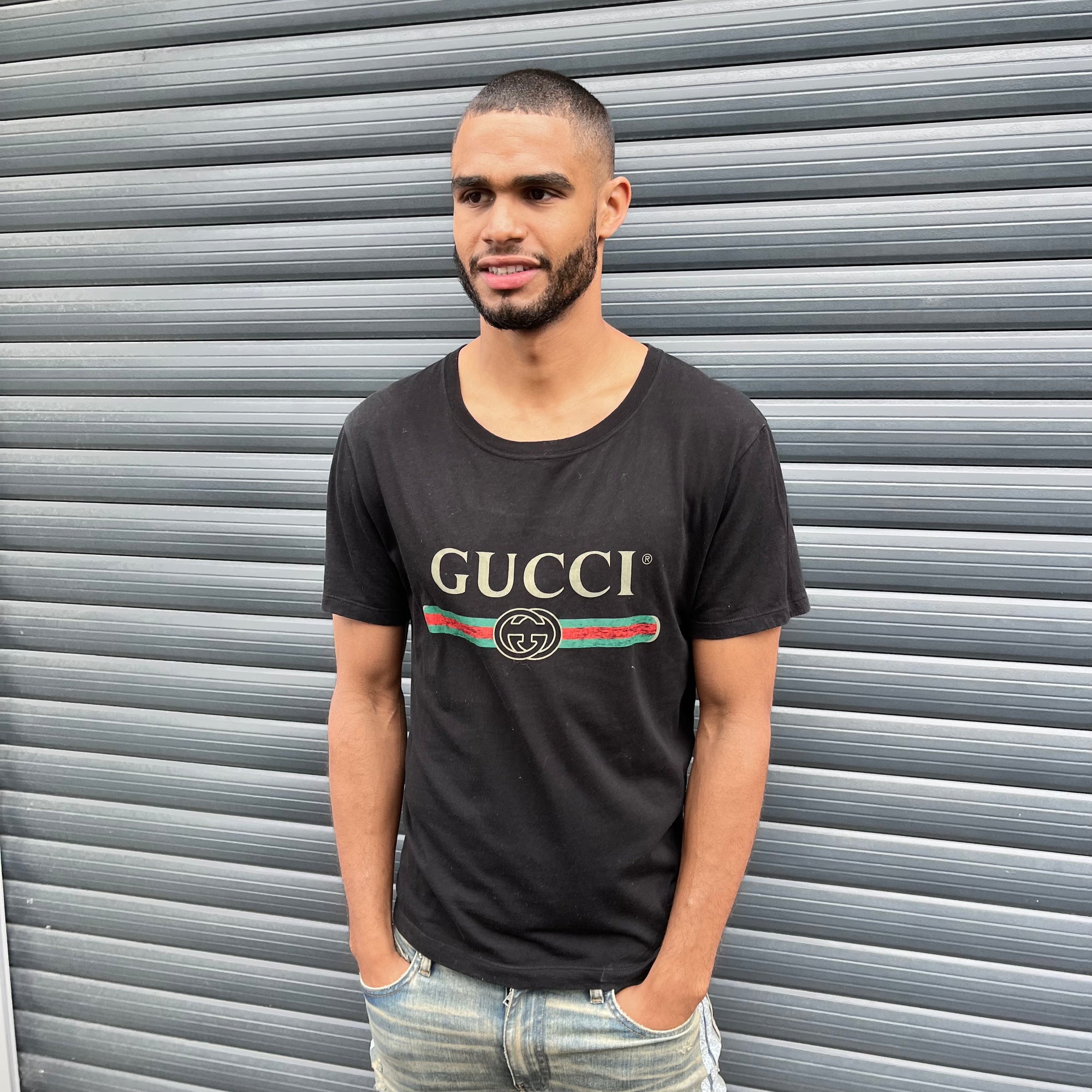 Gucci Black & Green Logo T-Shirt - Medium - Only Worn Once