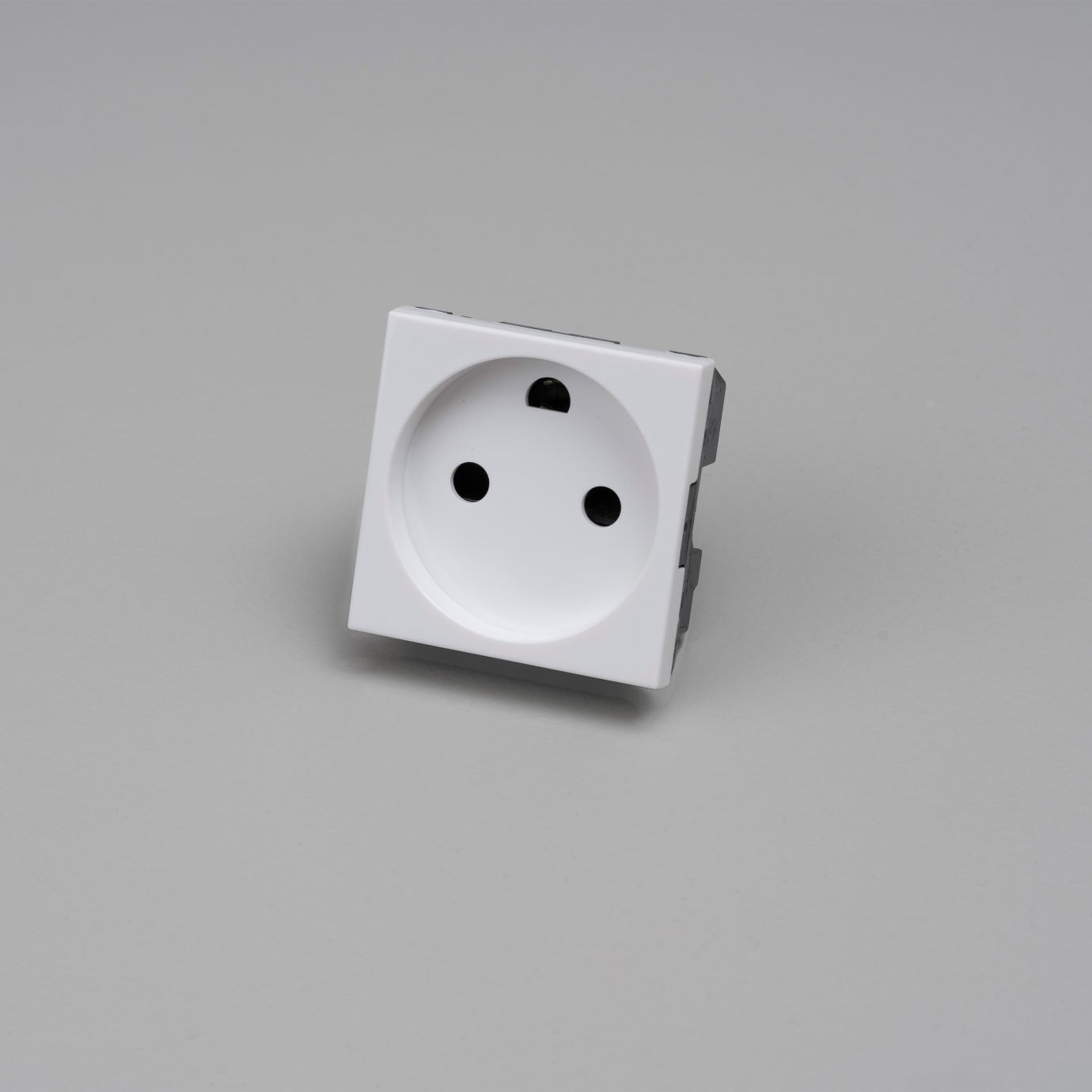 Buster and Punch - DANISH SOCKET MODULE / TYPE K / 45MM