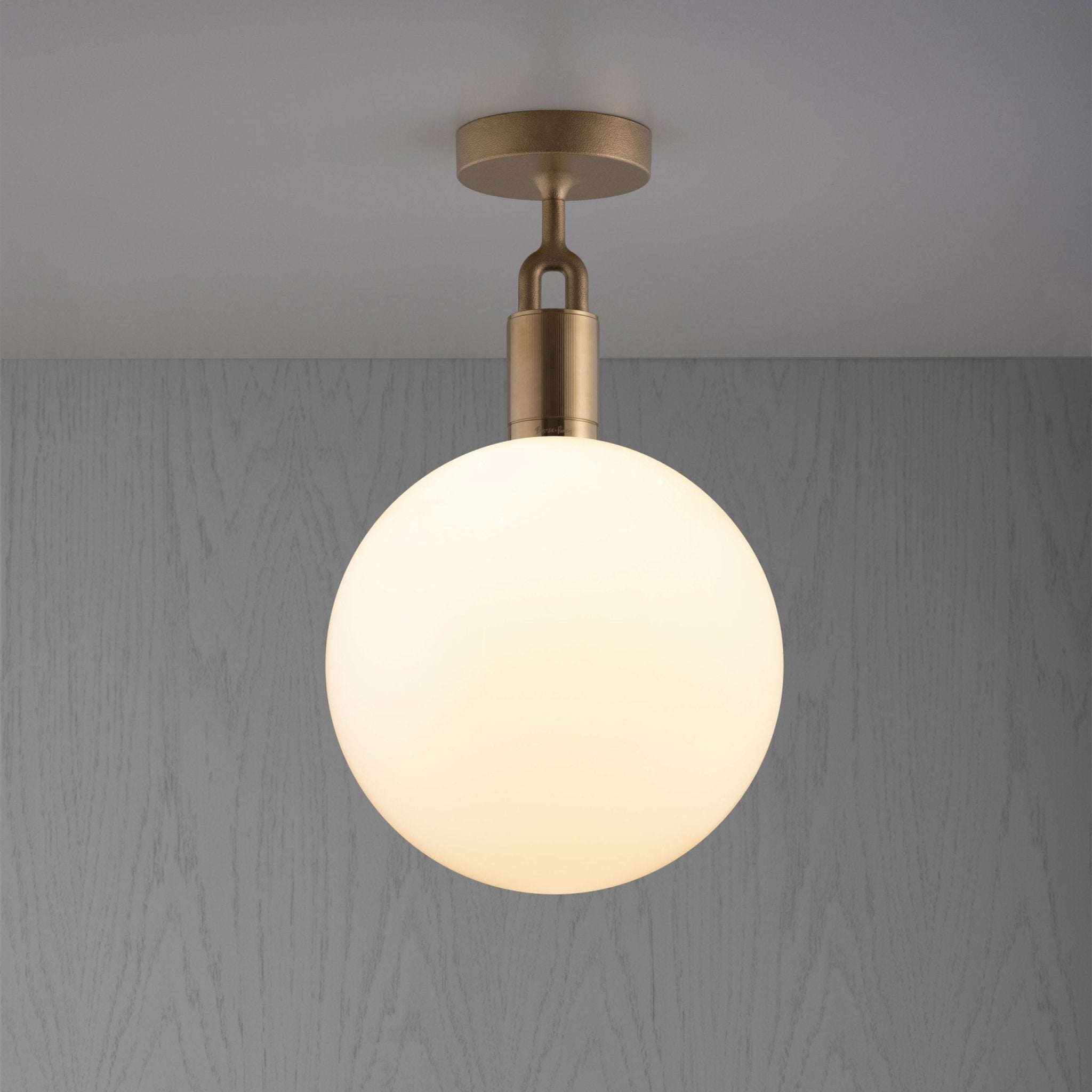 Buster and Punch - Forked Globe Groot Plafondlamp opaal