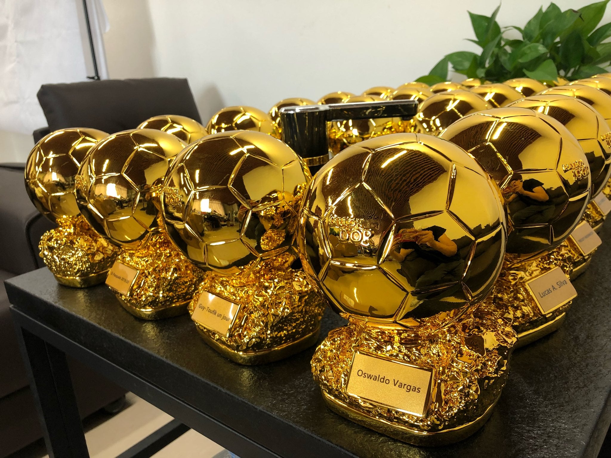 Customized Ballon D'or Trophy – Ballon D'Or Trophy