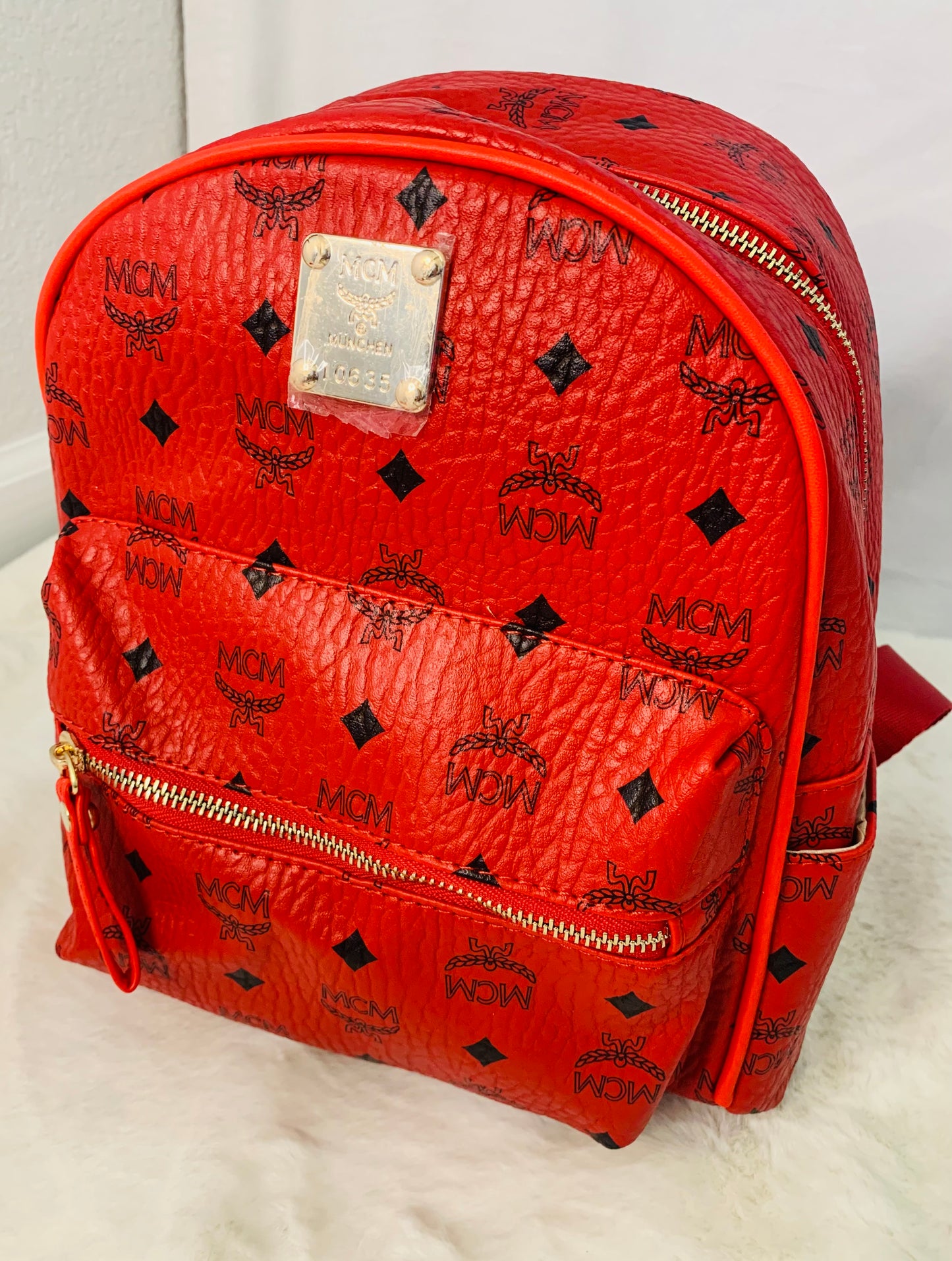 RED ON THE GO BACKPACK – Gabs Beauti Closet