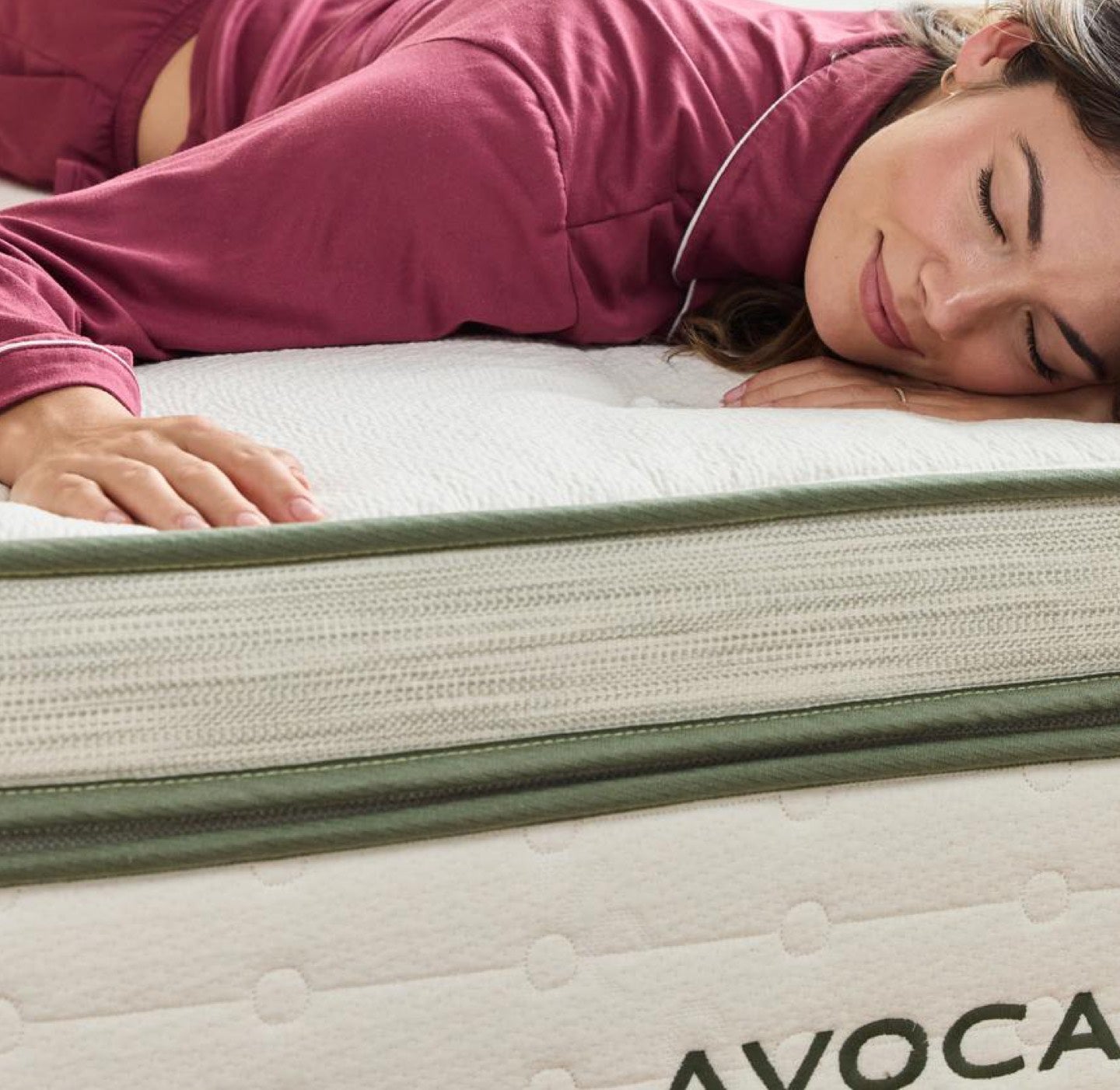 https://cdn.shopify.com/s/files/1/0444/9488/0918/t/2/assets/881525ae7e6b--Plush-Organic-Mattress-d25df3.jpg?v=1719423376