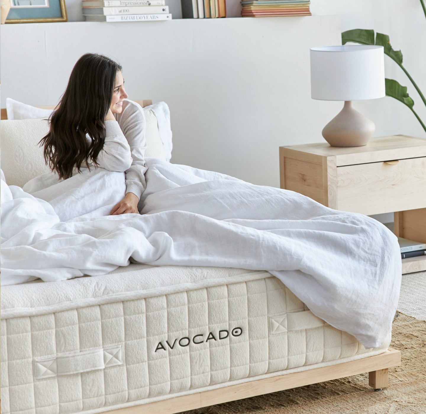 https://cdn.shopify.com/s/files/1/0444/9488/0918/t/2/assets/f455f16f9976--Avocado-Organic-Natural-Luxury-Plush-Mattress-M-19b332.jpg?v=1692737059