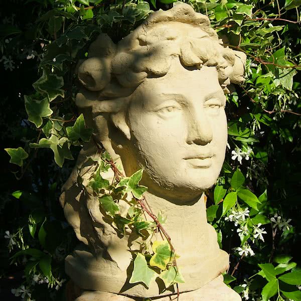 Lady's Head Planter (Refined) – Designer Stone Inc.
