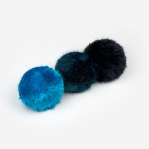 Pom Pom Buttons – The Velvet Season