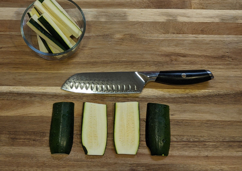 https://cdn.shopify.com/s/files/1/0445/1365/6985/files/fnsharp-how-to-cut-vegetables-zucchini-850x600.jpg?v=1651259897