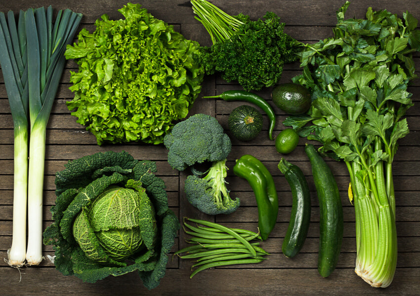 https://cdn.shopify.com/s/files/1/0445/1365/6985/files/vegetable-types-leafy-greens.jpg?v=1638206358