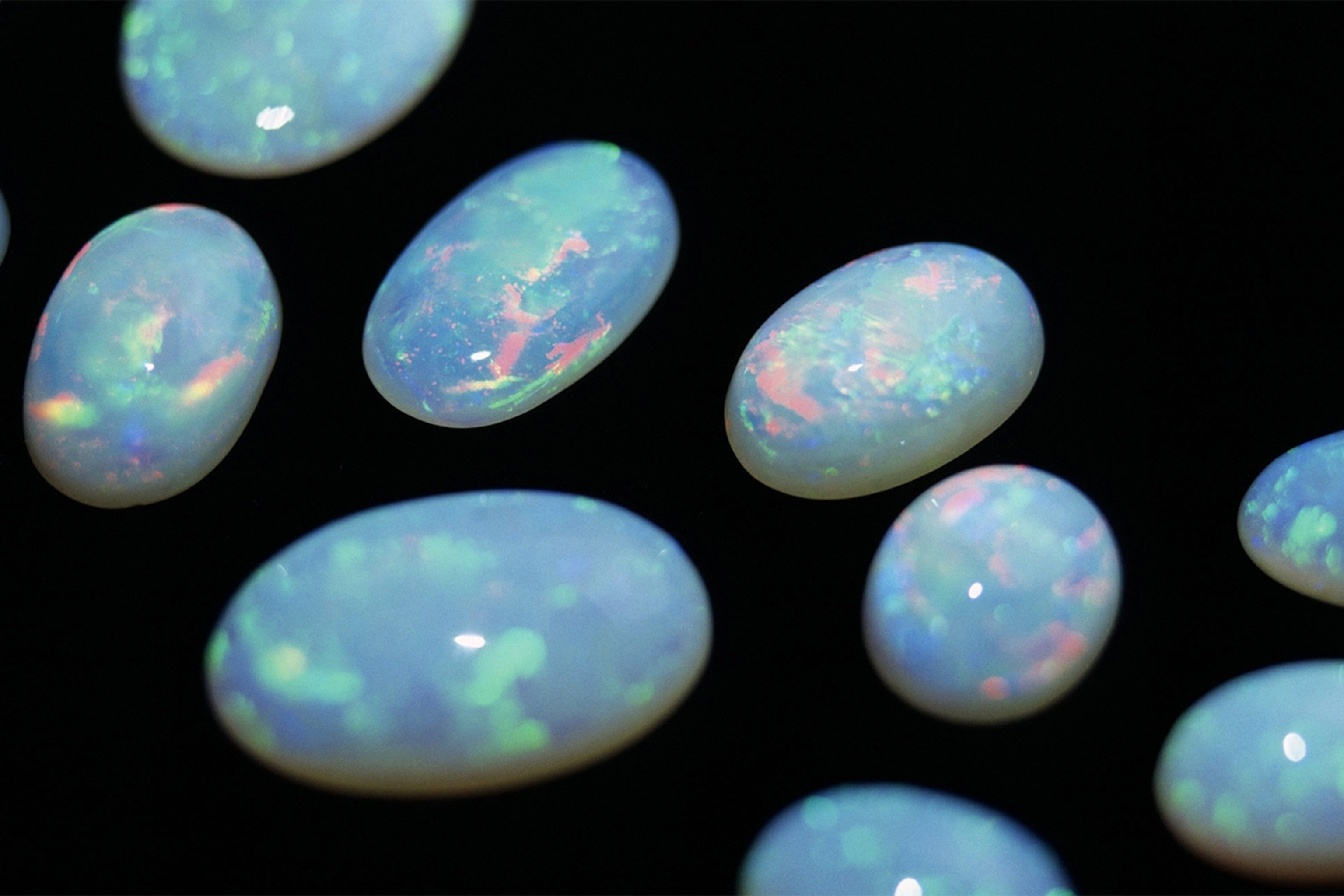 Birthstone of October: the Opal - Royal Coster Diamonds