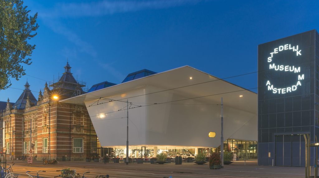 new wing stedelijk museum amsterdam