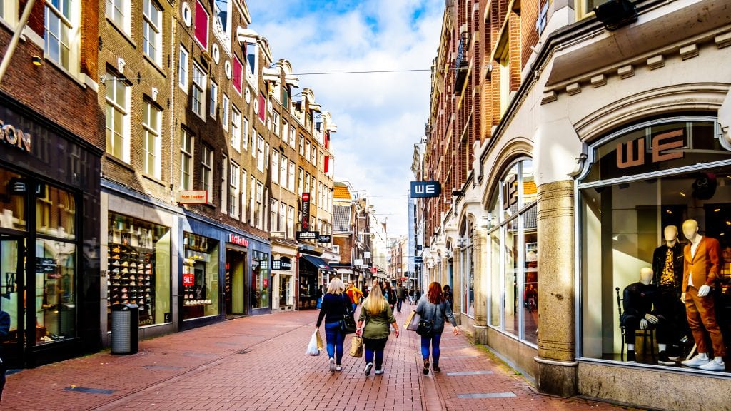 best shopping street kalverstraat in amsterdam