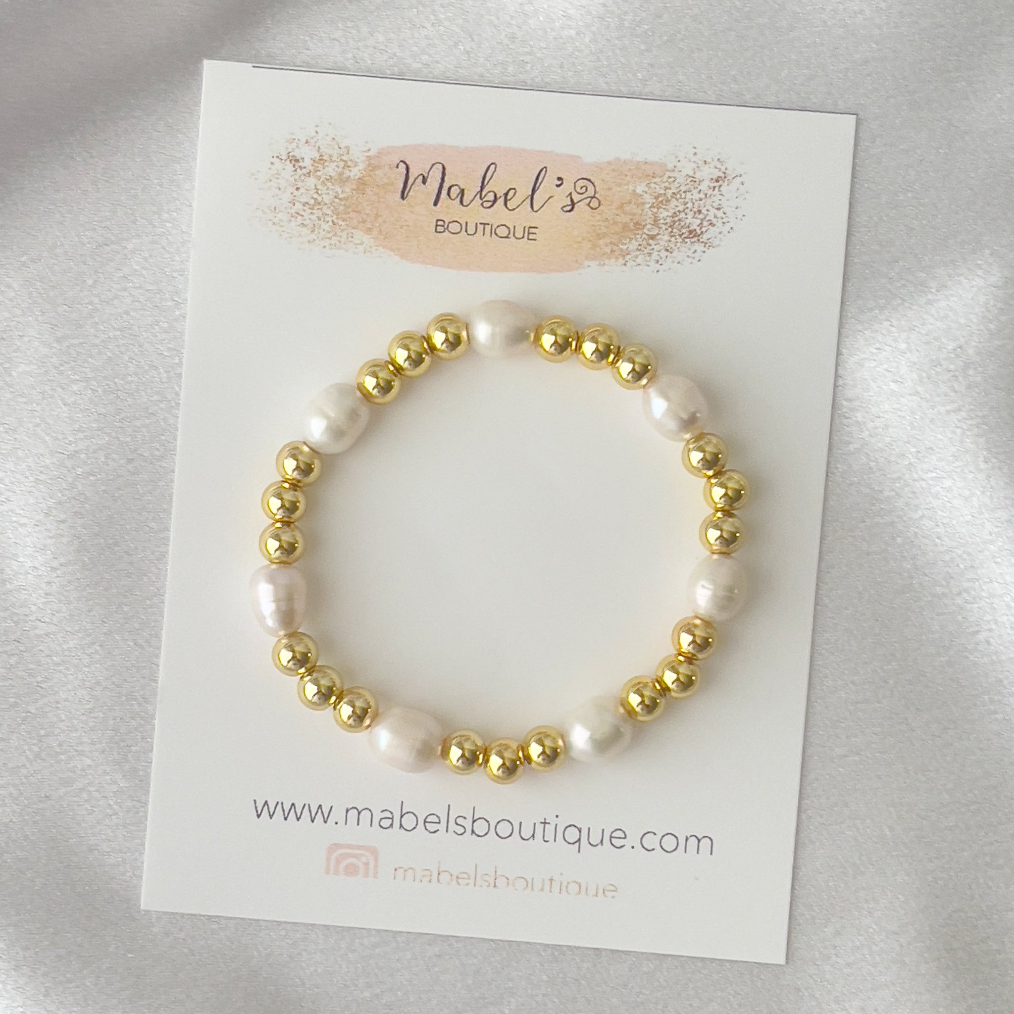 Pulseras de perlas naturales de dulce – Mabel's Boutique