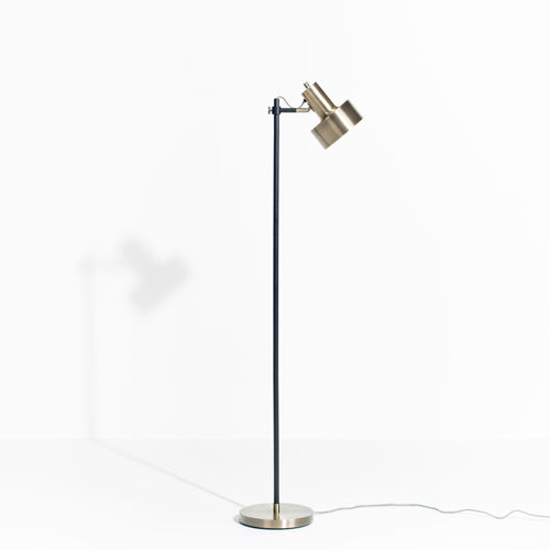 standing lamp spotlight