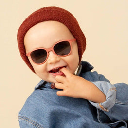 gafas de sol infantiles flexibles máxima protección happy moments baby.jpg__PID:61ac4588-838e-471a-a02c-bf2c4bc234c2