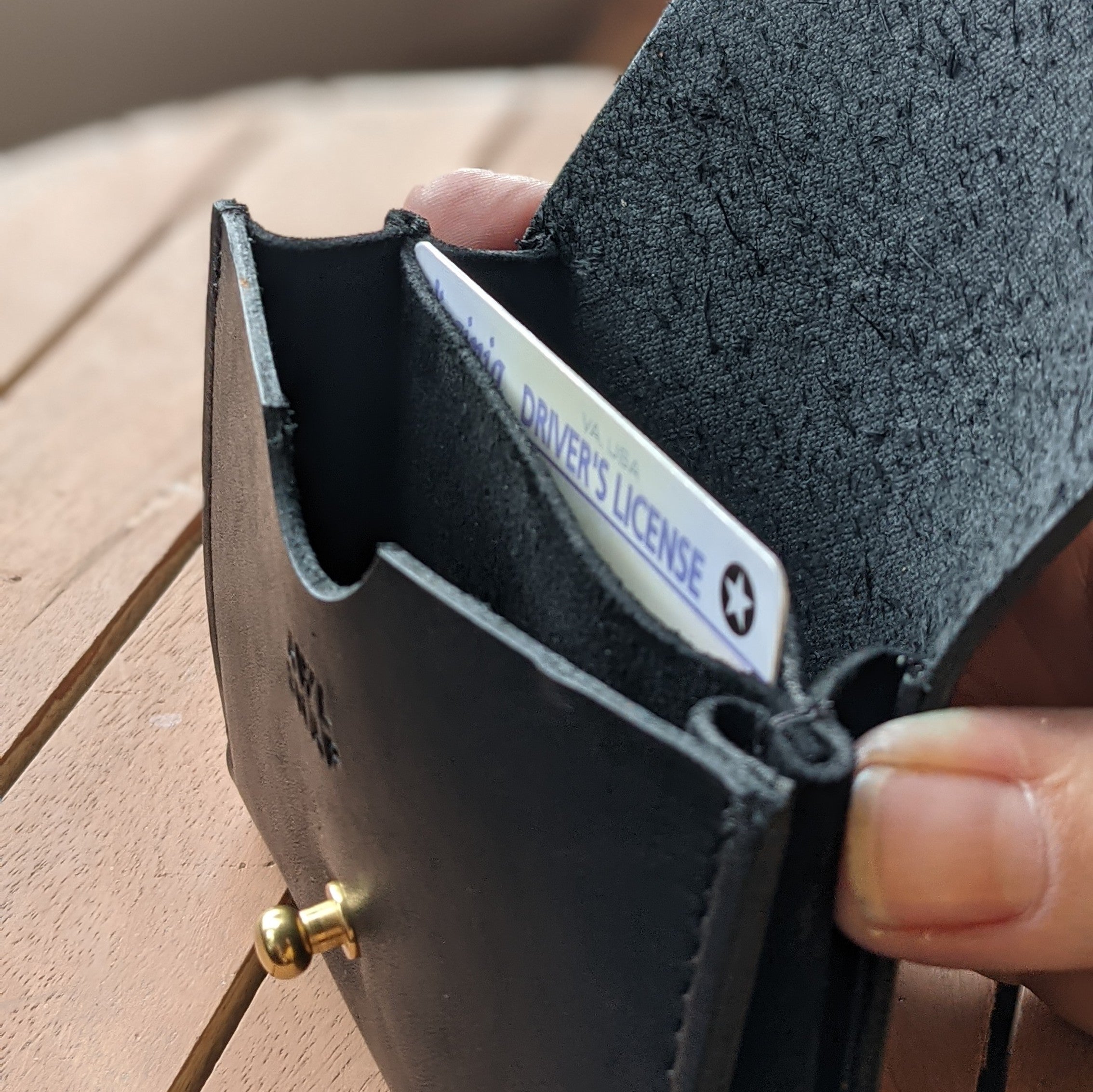 Juno Wallet in Black