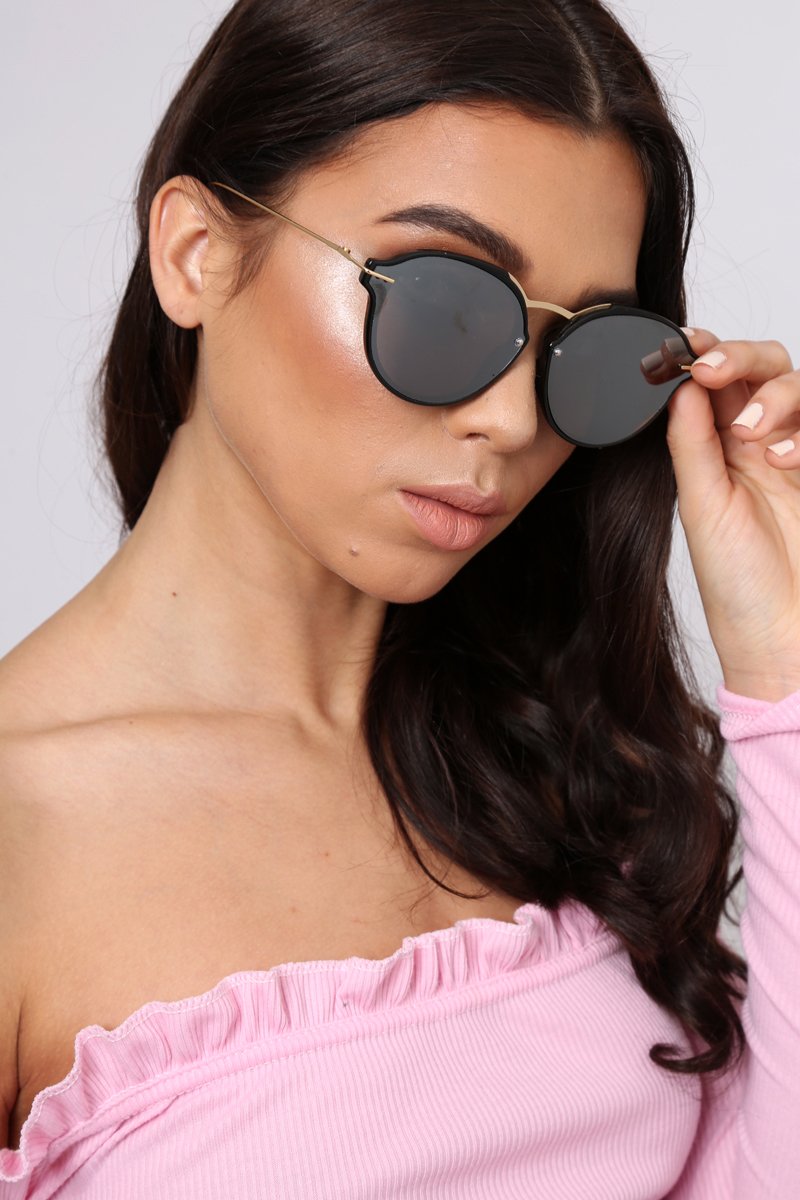 Black And Gold Round Aviator Sunglasses - Kerry