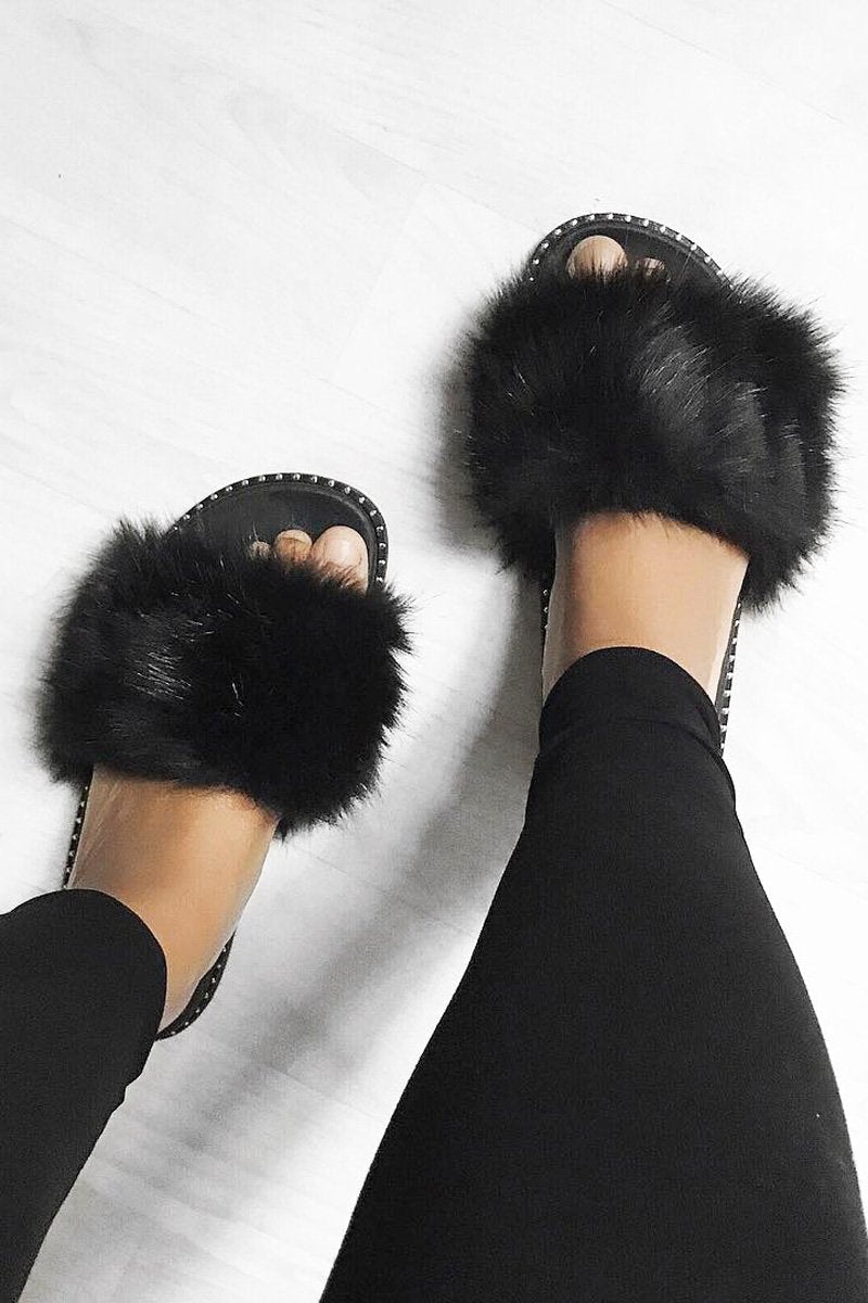 Black Faux Fur Sliders  -Kyari