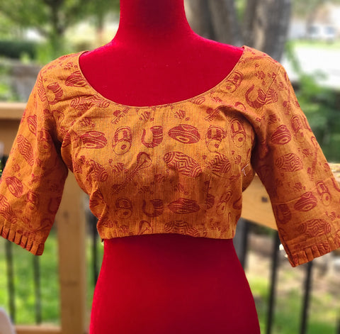 Handmade Golden Silk Scoop Neck With Half Sleeves Crop Top Blouse Readymade  Blouse Designer Saree Blouse (US, Alpha, X-Small, Regular, Regular) at  Amazon Women's Clothing store