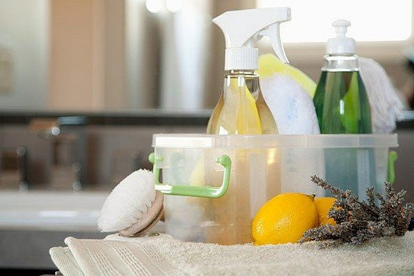 5 Non-Toxic DIY Cleaning Recipes – Krystal Klear Products