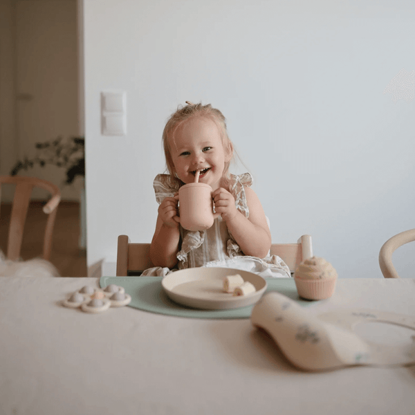 Mushie Silicone Place Mat (Rainbows)