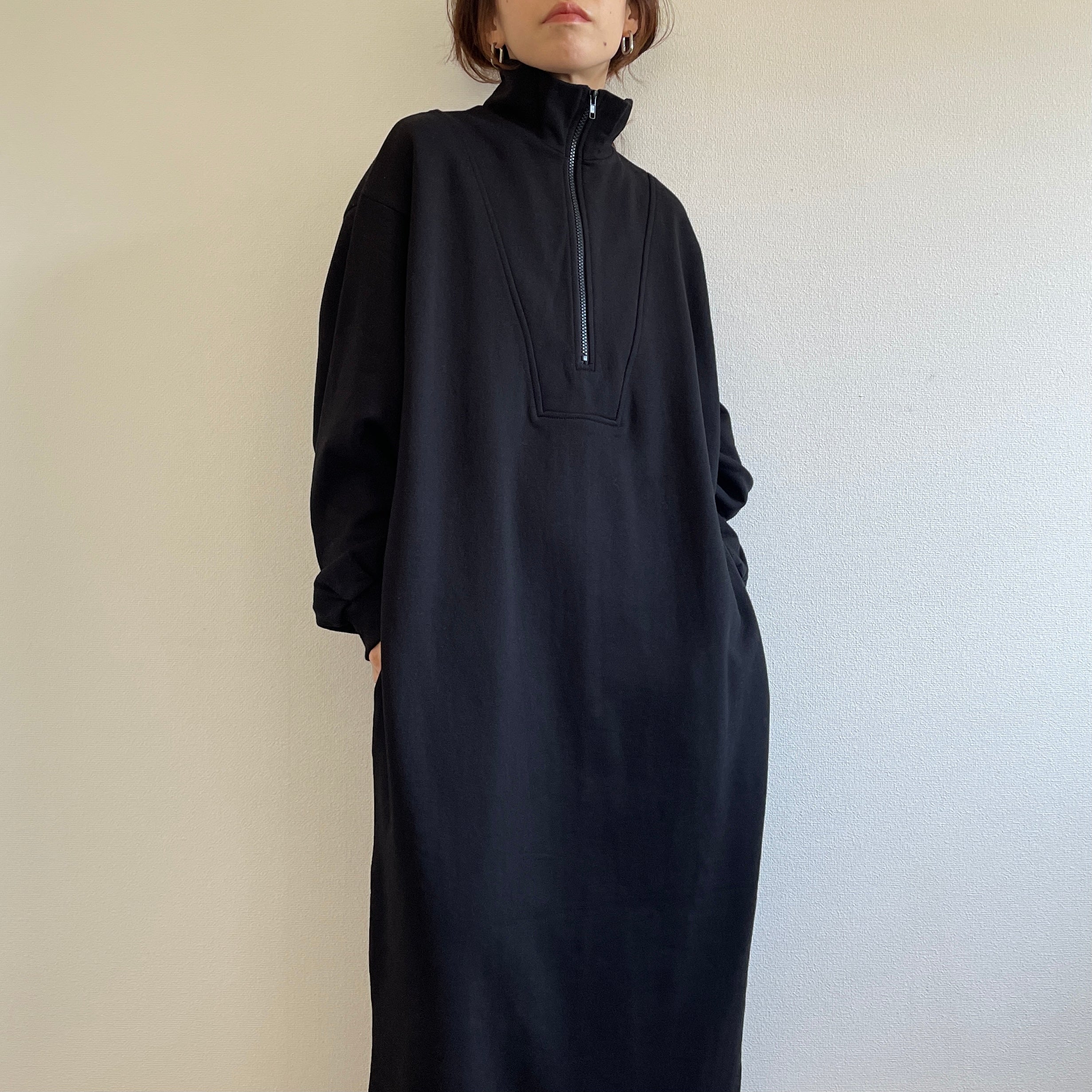 high neck half zip up sweat one piece / black （ハイネックハーフ