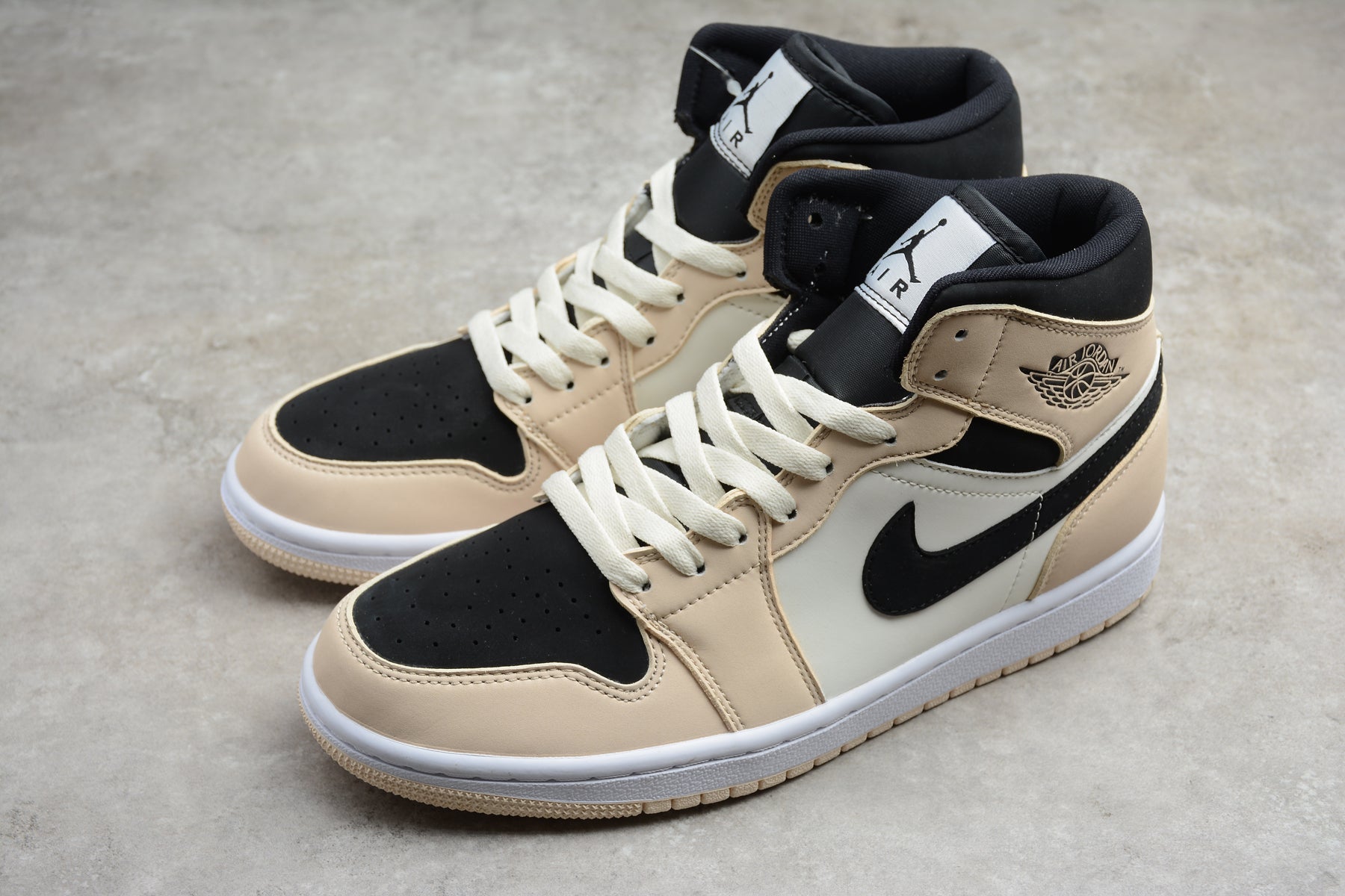 NIKE Air Jordan 1 MID – Urban Style Suite