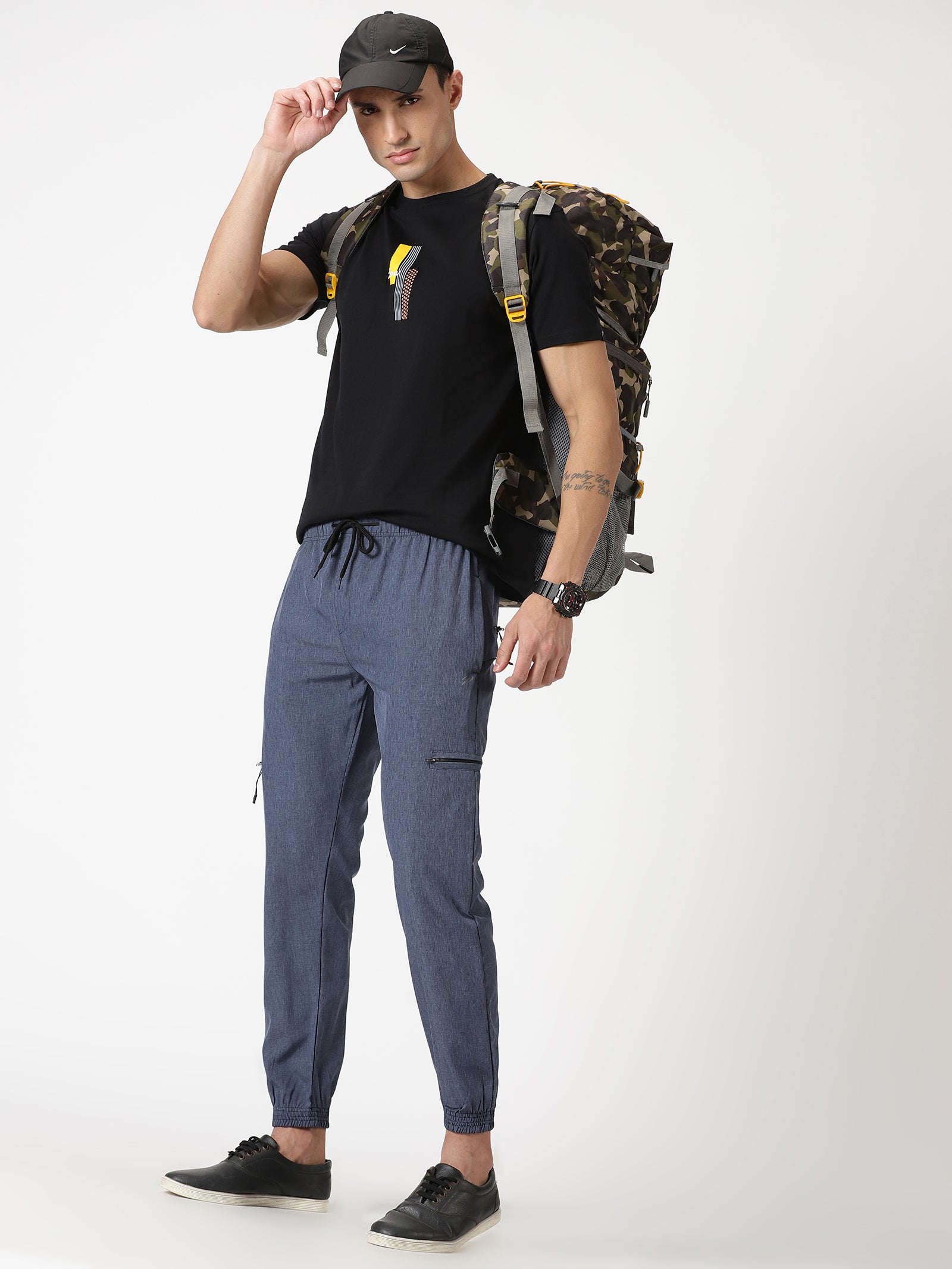 travel joggers blue tyga