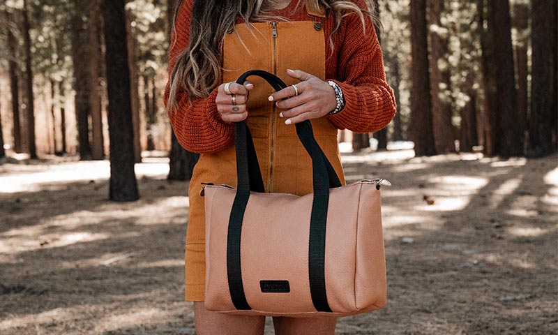 leather gifts for her tote